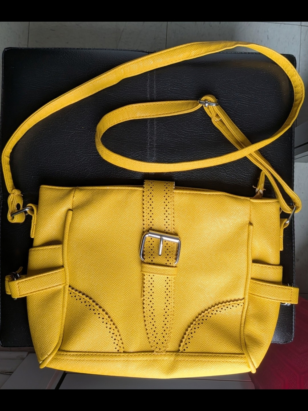 San Francisco Bright Yellow Crossbody Bag